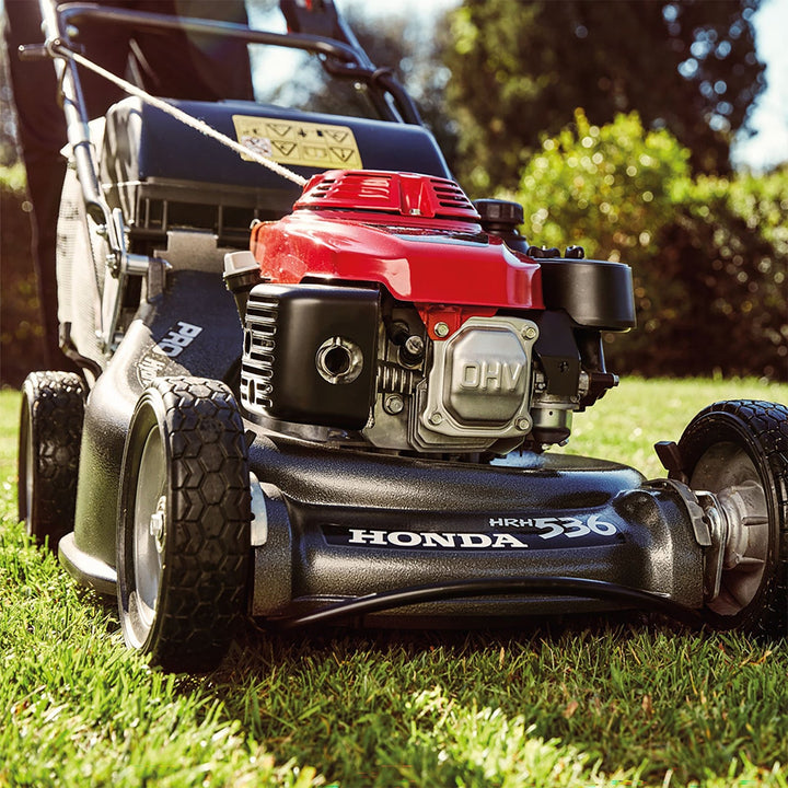 Honda HRH 536 HX professional hydrostatic petrol lawn mower