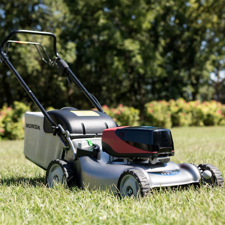 Honda HRG 416 XB cordless mower and hedgetrimmer bundle