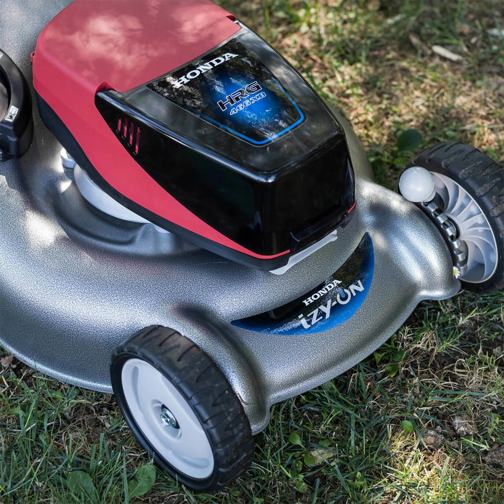 Honda HRG 466 XB cordless mower and blower bundle