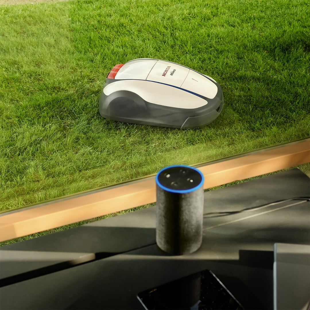 Honda Miimo 1500 Live robotic lawnmower bundle