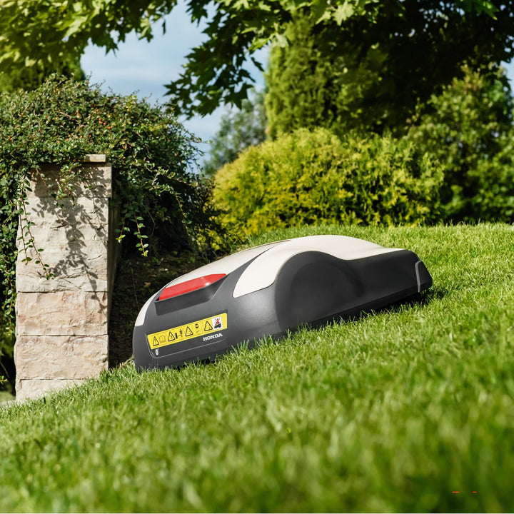 Honda Miimo 1000 robotic lawnmower bundle