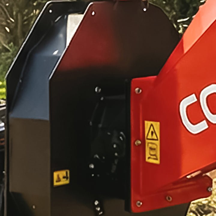 Cobra CHIP1500LE hinged chute