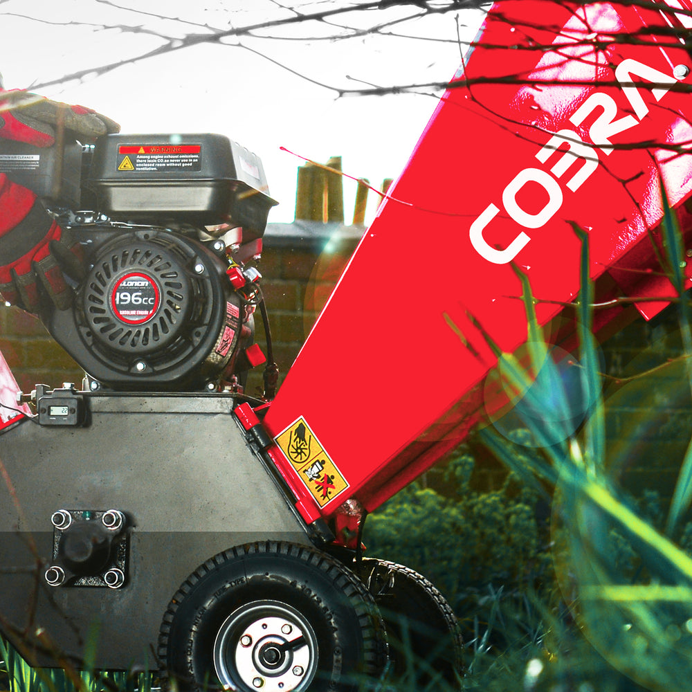 Cobra CHIP650L wood chipper in use