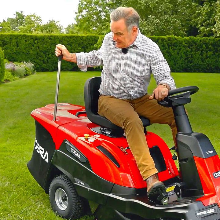 Cobra LT74HRL 170 litre grass collection box