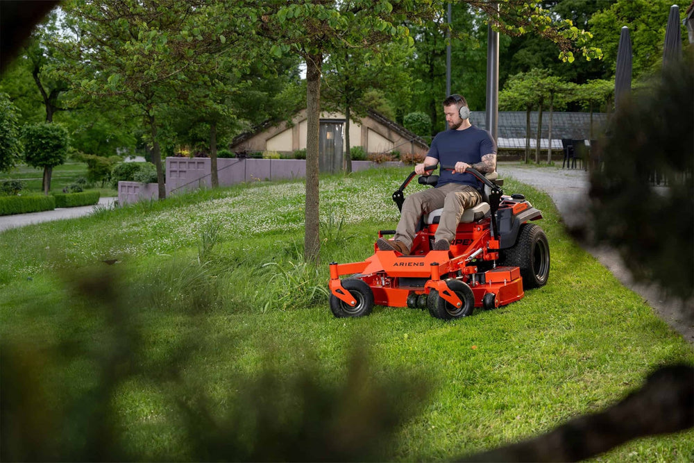 Ariens Apex 48 122cm (48") Zero-Turn Mower - Zero Turn Ride-on Mowers - Country Mower Centre