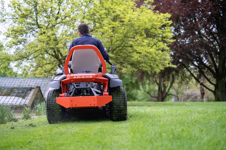 Ariens Apex 48R 122cm (48") Rear-Discharge Zero-Turn Mower - Zero Turn Ride-on Mowers - Country Mower Centre