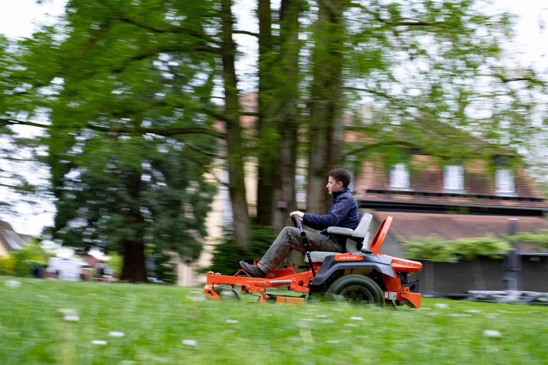 Ariens Apex 48R 122cm (48") Rear-Discharge Zero-Turn Mower - Zero Turn Ride-on Mowers - Country Mower Centre