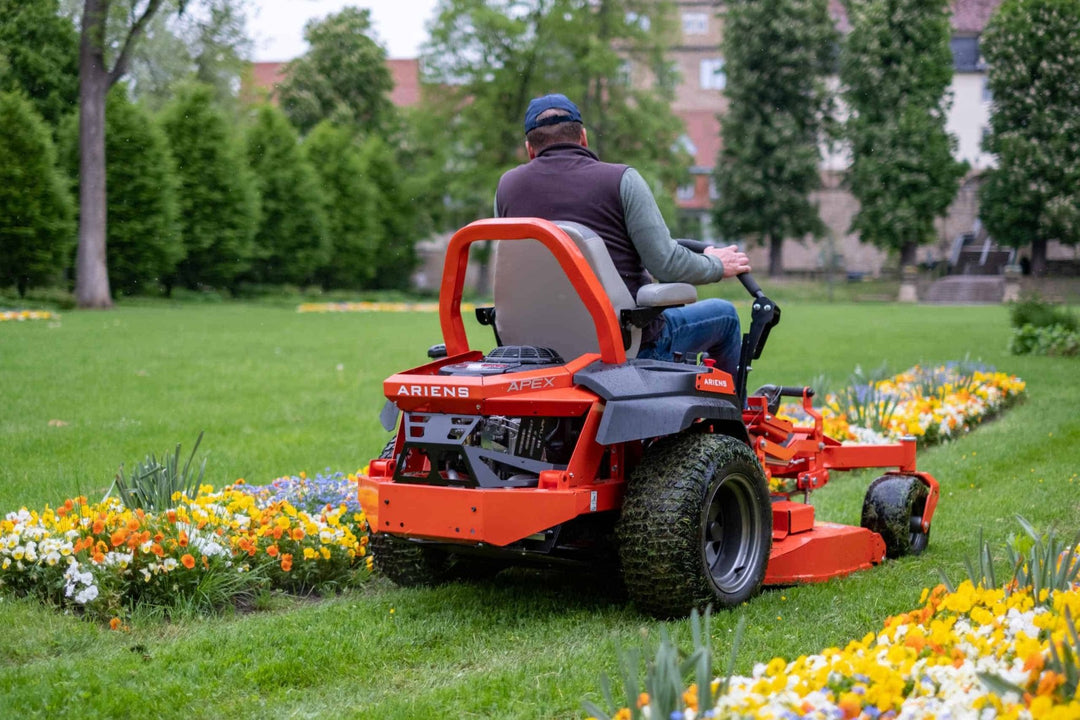 Ariens Apex 48R 122cm (48") Rear-Discharge Zero-Turn Mower - Zero Turn Ride-on Mowers - Country Mower Centre