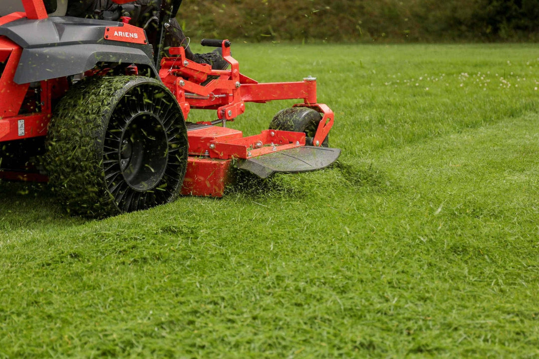 Ariens Apex 52 132cm (52") Zero-Turn Mower - Zero Turn Ride-on Mowers - Country Mower Centre