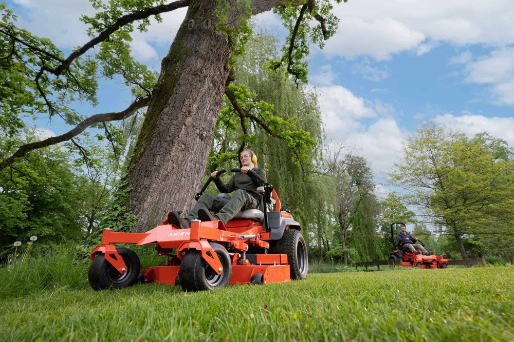 Ariens Apex 52R 132cm (52") Rear-Discharge Zero-Turn Mower - Zero Turn Ride-on Mowers - Country Mower Centre