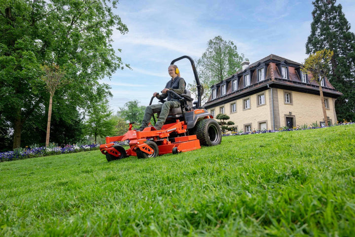 Ariens Zenith 52R 132cm (52") Rear-Discharge Zero-Turn Mower - Zero Turn Ride-on Mowers - Country Mower Centre