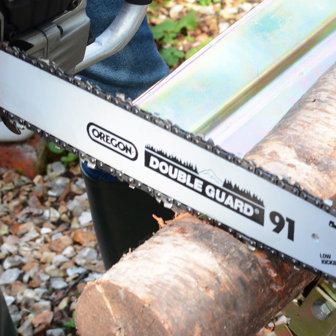 Cobra CS1024V 24V Cordless Chainsaw - Chainsaws - Country Mower Centre