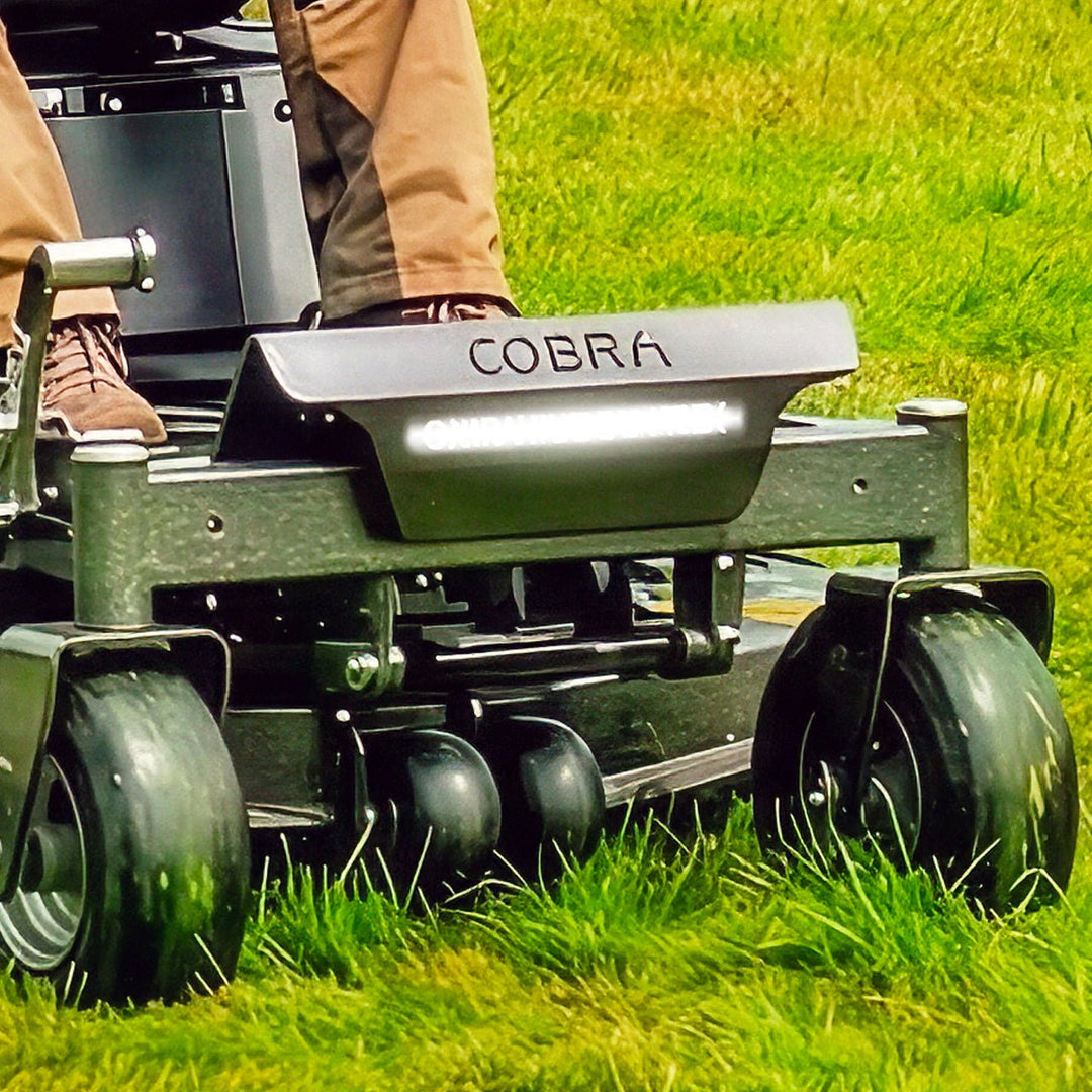 Cobra ZTR42L 42" Zero-Turn Ride-On Mower - Zero Turn Ride-on Mowers - Country Mower Centre