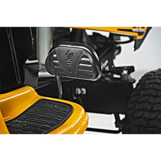 Cub Cadet LT2 NS92 92cm (36") Side discharge Lawn Tractor - Garden Tractors - Country Mower Centre