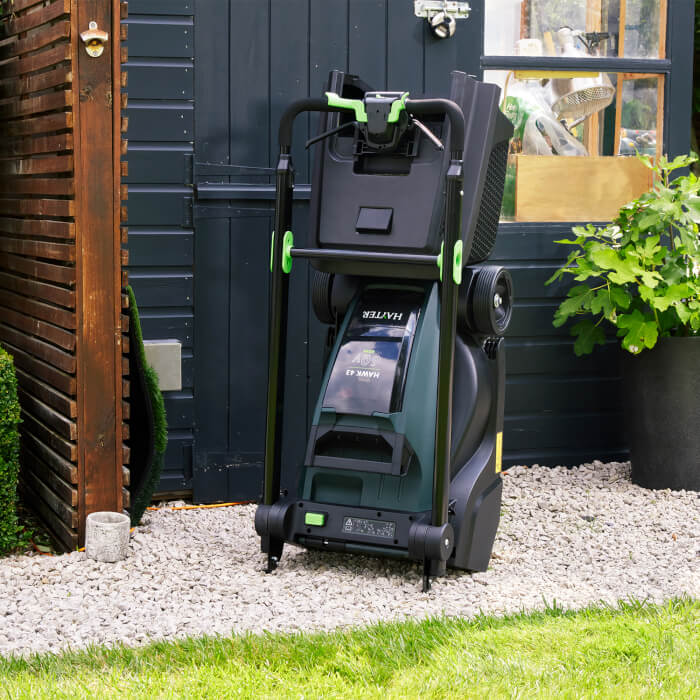Hayter Hawk 43 AutoDrive 60V Battery Lawn Mower Kit - Lawn Mowers - Country Mower Centre