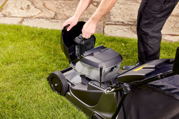 Hayter Harrier 41 Pro Cordless Rear Roller 60V Battery Mower - Lawn Mowers - Country Mower Centre