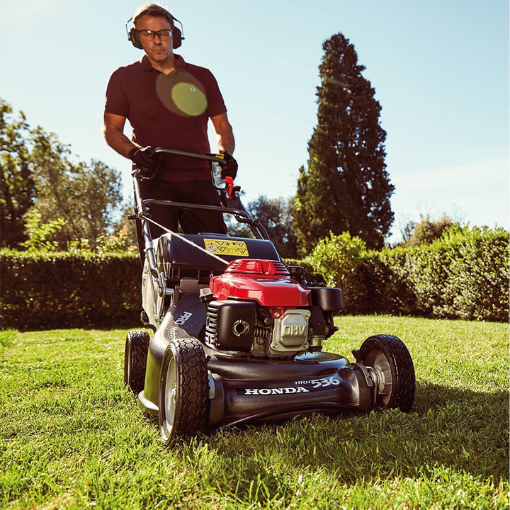 Honda HRH 536 HX 53cm (21") Professional Hydrostatic Petrol Lawn Mower - Lawn Mowers - Country Mower Centre