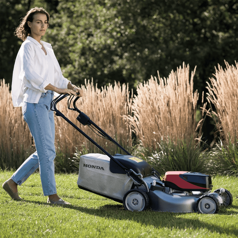 Honda Izy 416 XB 41cm (16") Steel Deck Cordless Push Mower Kit - Lawn Mowers - Country Mower Centre