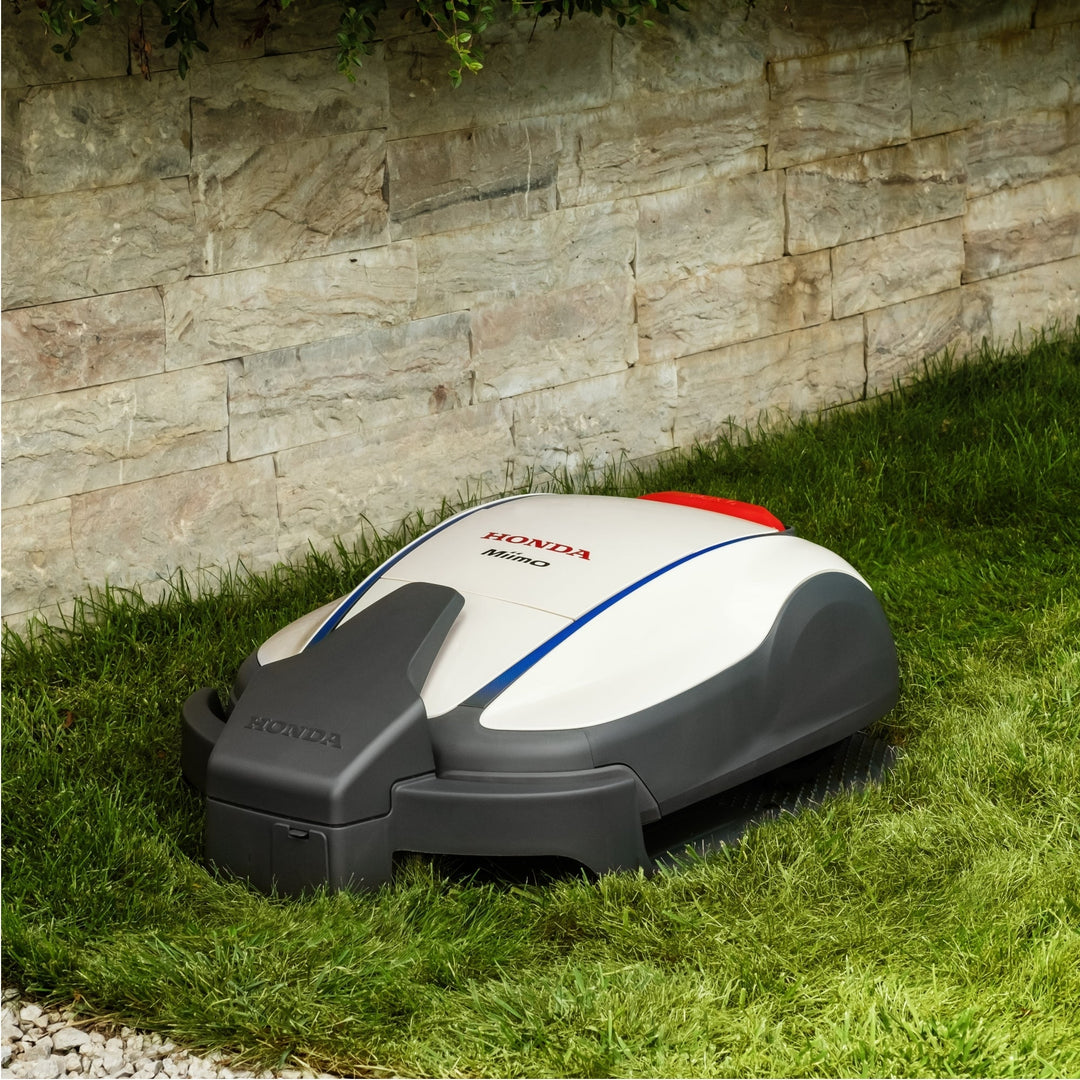 Honda Miimo 1000 Robotic Lawnmower - Robotic Mowers - Country Mower Centre