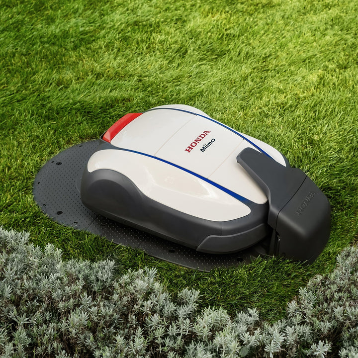 Honda Miimo 2500 Live Robotic Lawnmower Bundle – Installation Kit, Cordless Trimmer, 2Ah Battery &amp; Fast Charger - Robotic Mowers - Country Mower Centre
