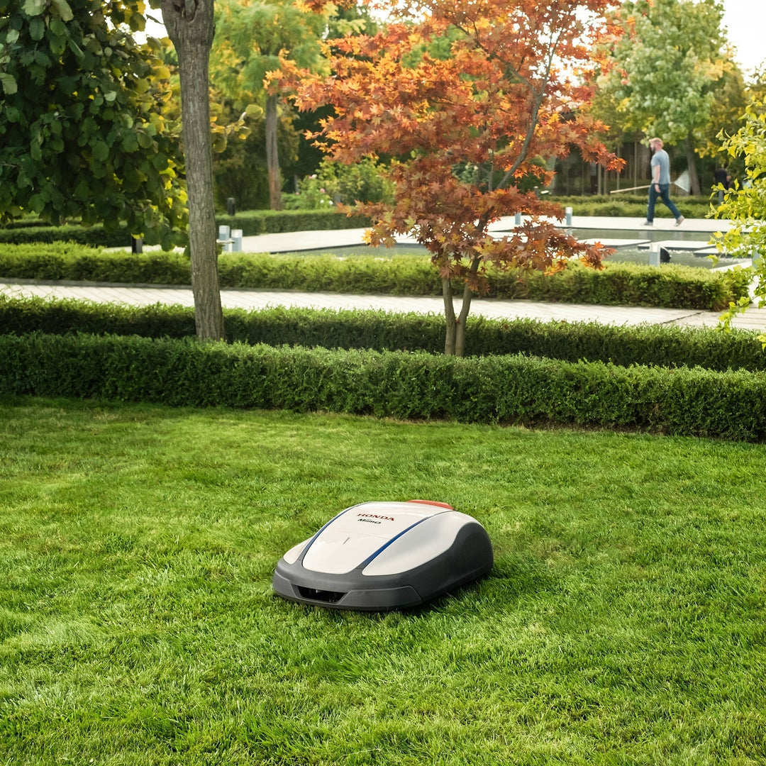 Honda Miimo 2500 Robotic Lawnmower - Robotic Mowers - Country Mower Centre