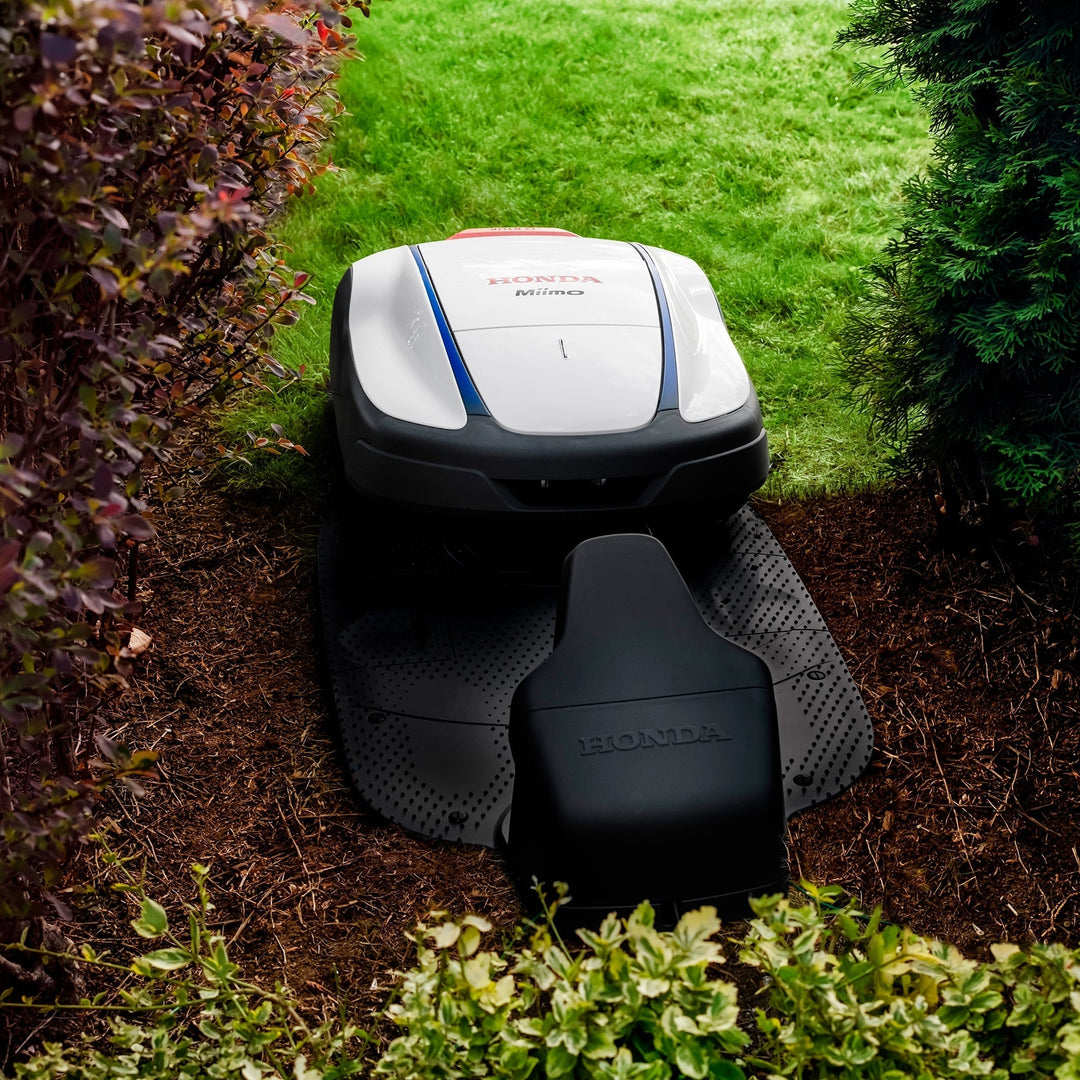 Honda Miimo 2500 Robotic Lawnmower - Robotic Mowers - Country Mower Centre