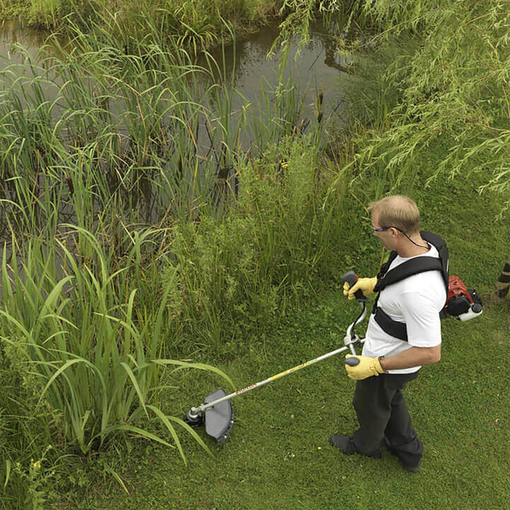Honda UMK 425 LE 25cc 4-Stroke Petrol Brushcutter (Loop Handle) - Brushcutters - Country Mower Centre
