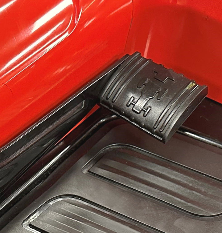 Cobra LT102HRL hydrostatic drive