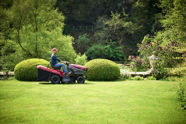Mountfield 1738H 98cm (38") Hydrostatic Rear Collect Lawn Tractor - Garden Tractors - Country Mower Centre