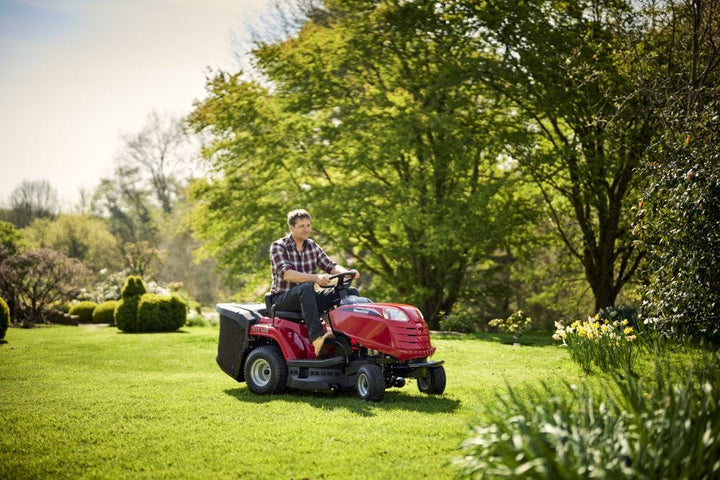 Mountfield MTF84M 84cm (33") 5 Speed Rear Collect Lawn Tractor - Garden Tractors - Country Mower Centre