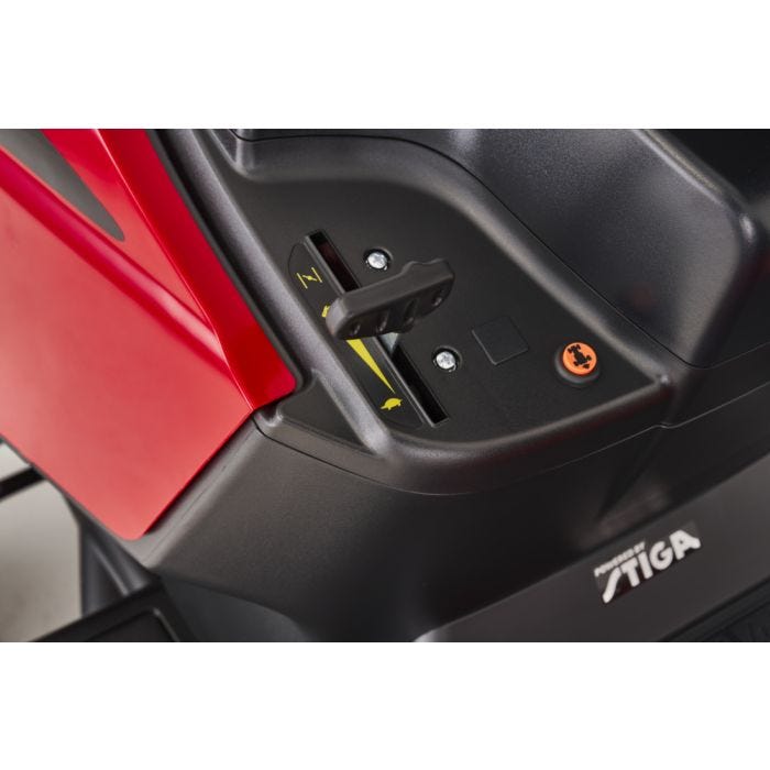 Mountfield MTF98H SD 98cm (38") Hydrostatic Side Discharge Lawn Tractor - Garden Tractors - Country Mower Centre