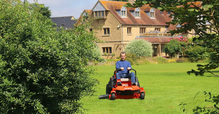 Ariens Ikon X 107cm (42") Zero turn Lawn Tractor - Zero Turn Ride - on Mowers - Country Mower Centre