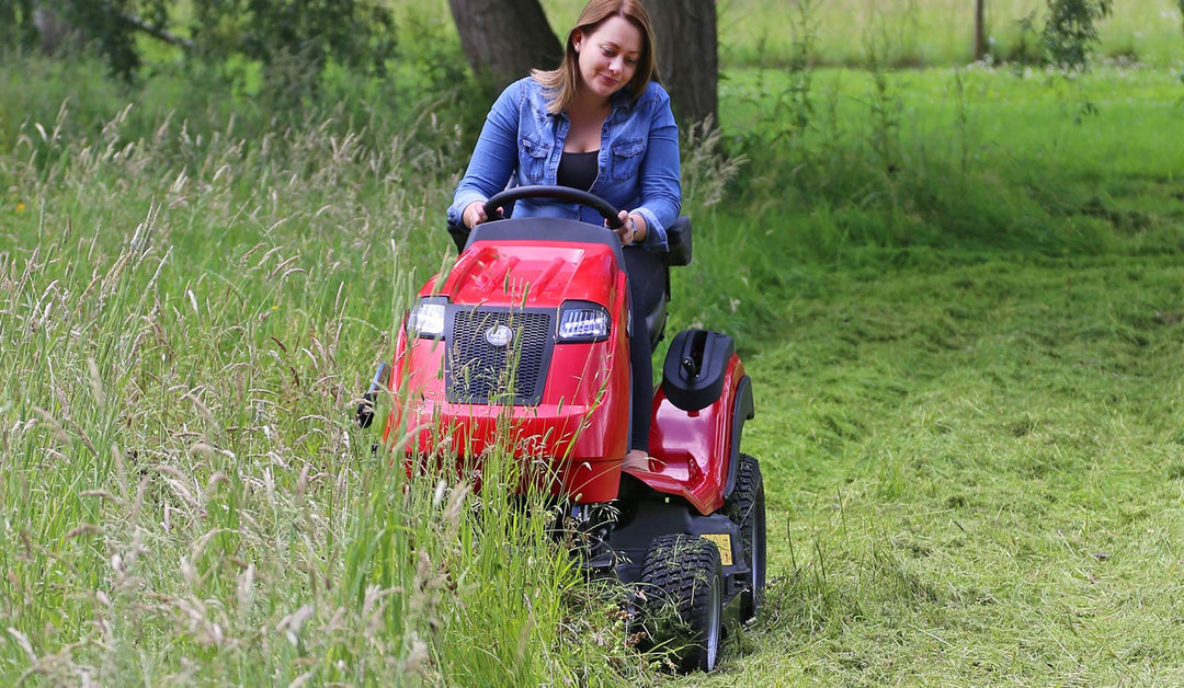 Countax B255 4TRAC 48 Inch XRD Deck with Powered Grass Collector - Garden Tractors - Country Mower Centre